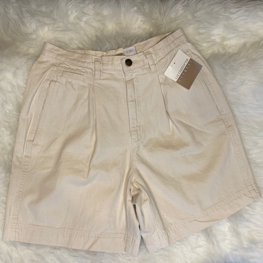Liz Claiborne Lizwear Classic Fit Cream Cotton Shorts Women’s Size 8